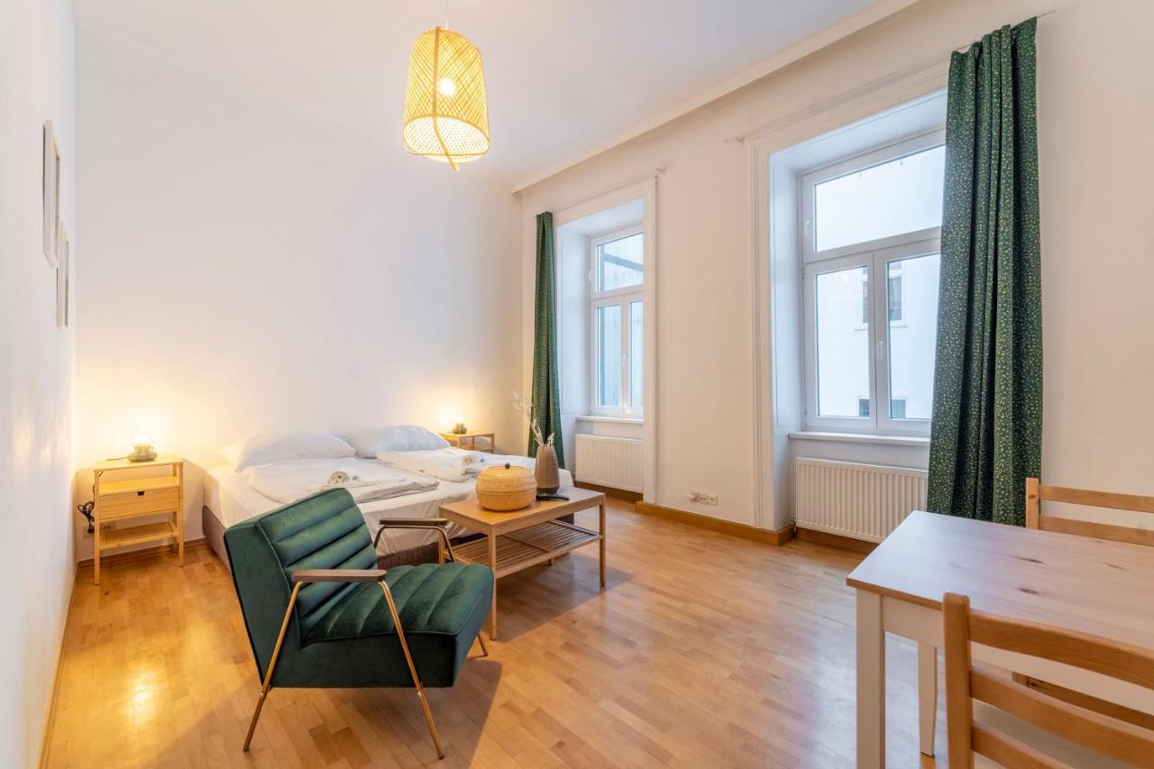 Josef'S Home I Comfort Studio I City Center Виена Екстериор снимка