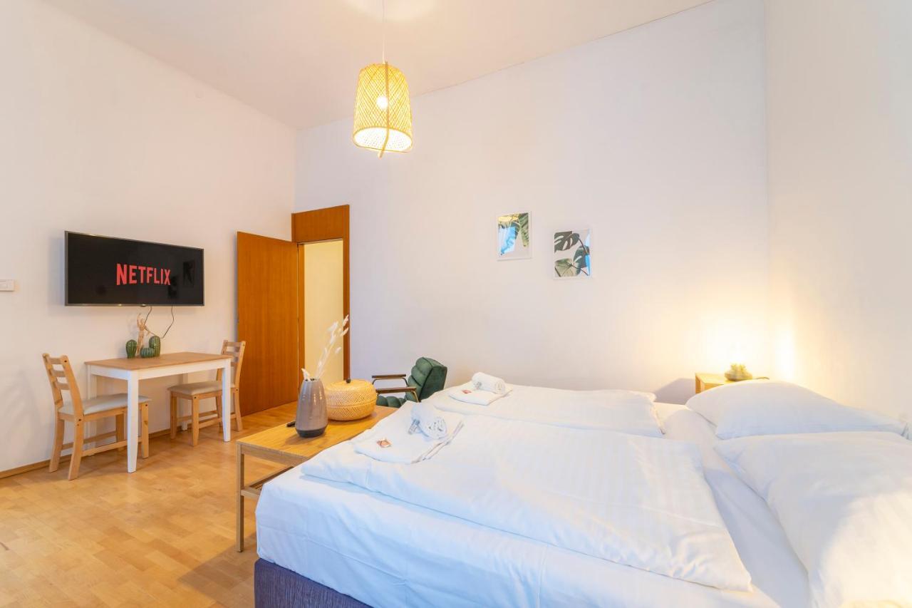 Josef'S Home I Comfort Studio I City Center Виена Екстериор снимка